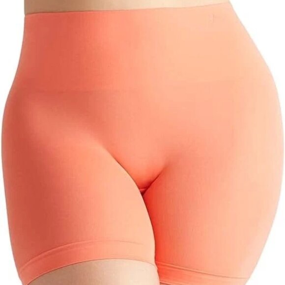 NWT Yummie Ultralight Seamless Shaping Brief Peach M/L - Picture 1 of 5